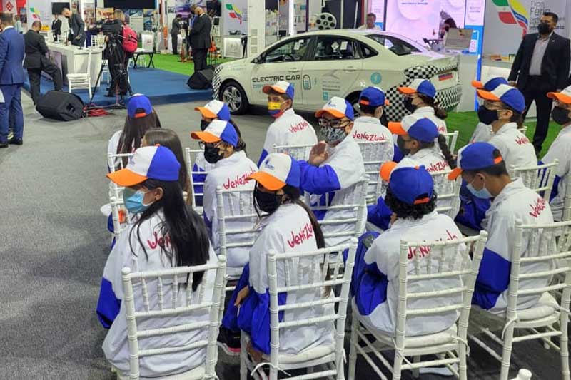 نسخه برقی جک J4 کرمان موتور در نمایشگاه ونزوئلا